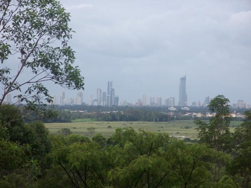 21 SUMMERHILL COURT, Mudgeeraba QLD 4213