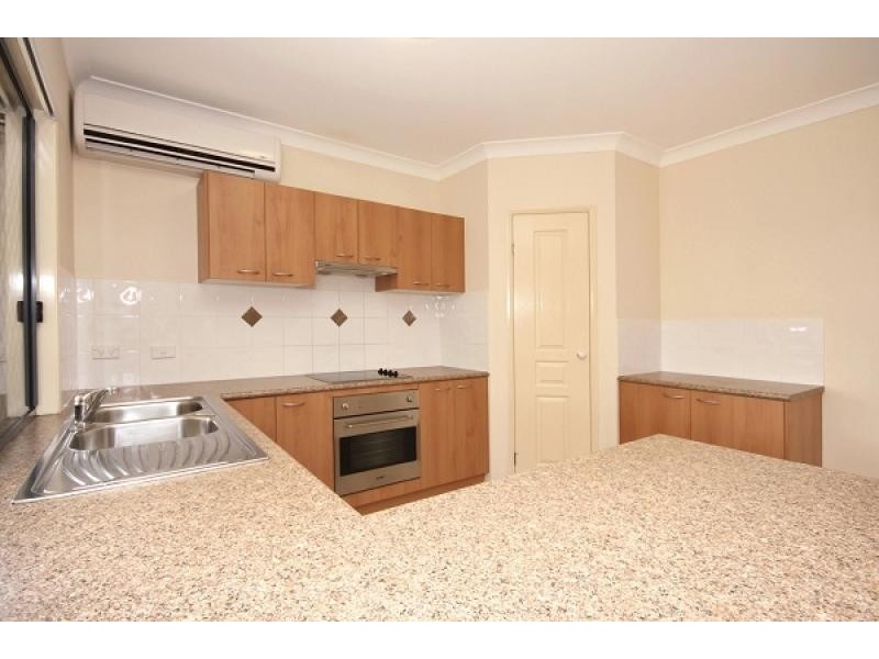 6 MCINTYRE COURT, Mudgeeraba QLD 4213