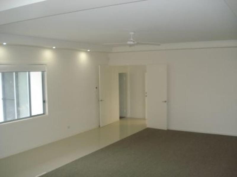 9 Mewsdale Row, Tallai QLD 4213