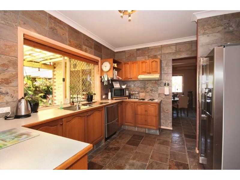 121 WALLANDRA ROAD, Mudgeeraba QLD 4213