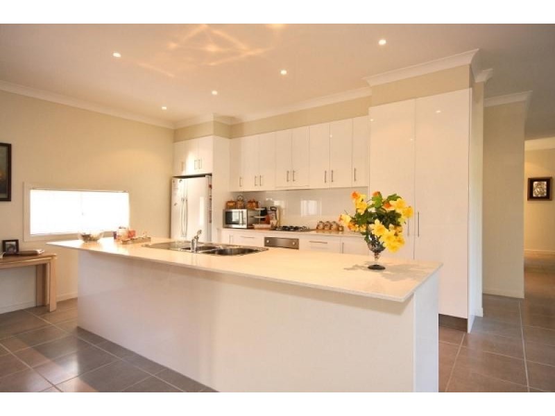 9 EMERSON DRIVE, Mudgeeraba QLD 4213