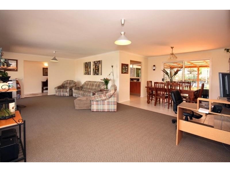 25 UPLANDS COURT, Tallai QLD 4213