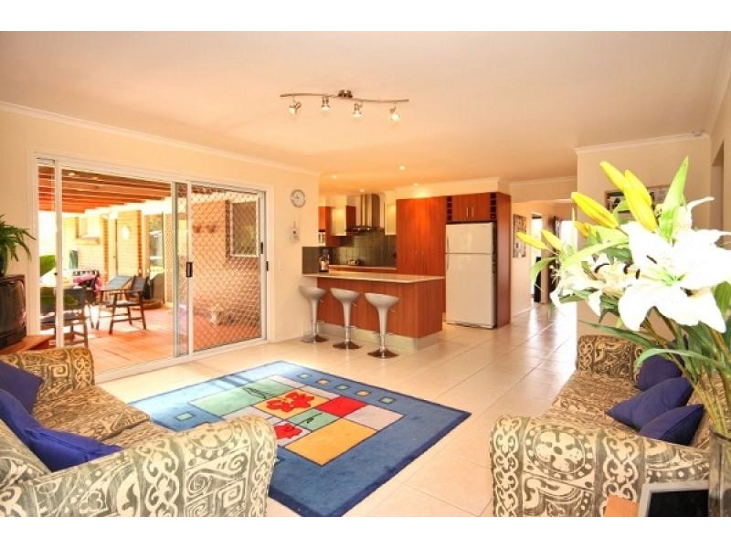 25 UPLANDS COURT, Tallai QLD 4213