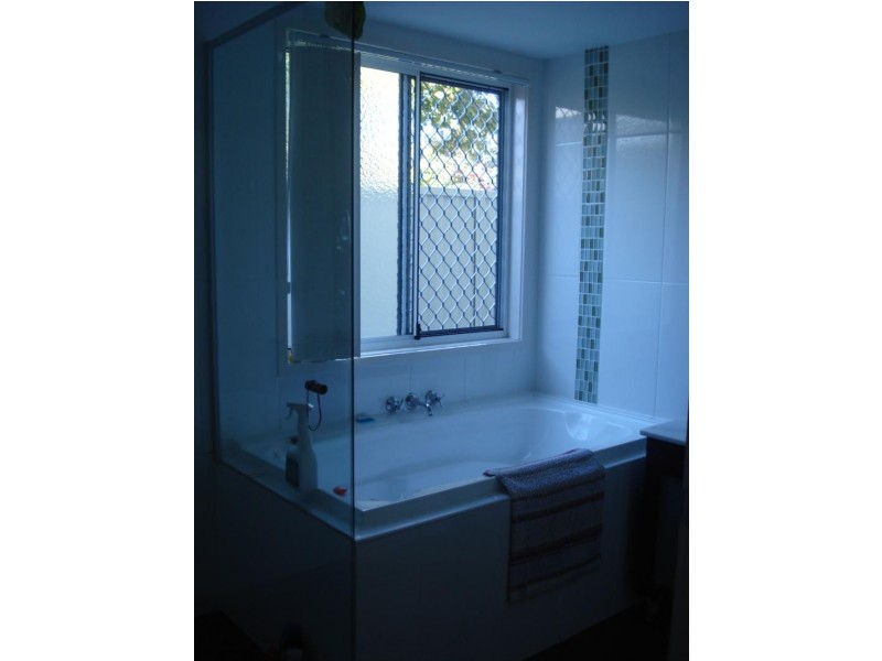 Unit 2/186 Cypress Terrace, Palm Beach QLD 4221