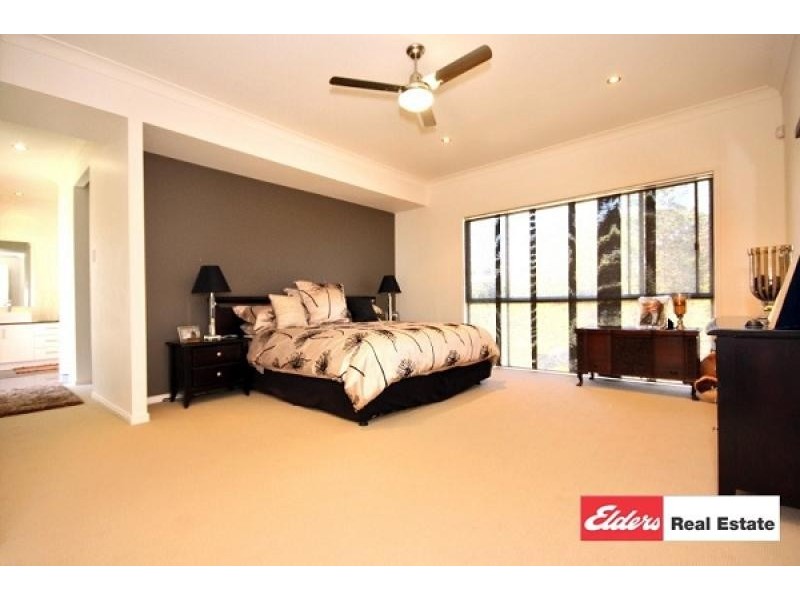 17 Peregrine Street, Reedy Creek QLD 4227