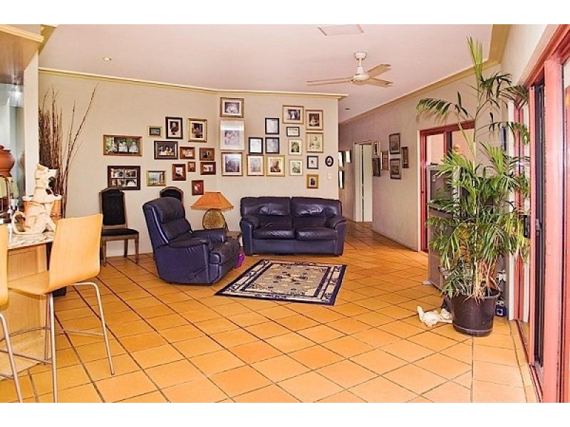 153 San Fernando Drive, Worongary QLD 4213