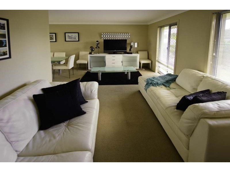 26 Antonson Crescent, Mudgeeraba QLD 4213