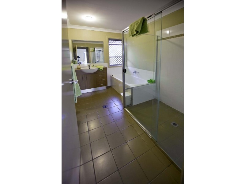 26 Antonson Crescent, Mudgeeraba QLD 4213