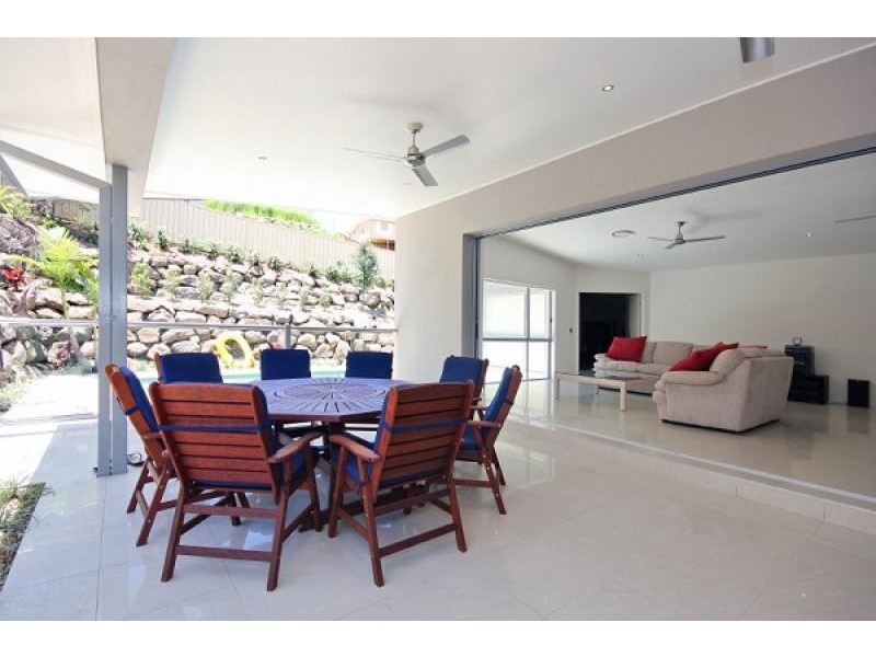 17 Caprice Street, Bonogin QLD 4213