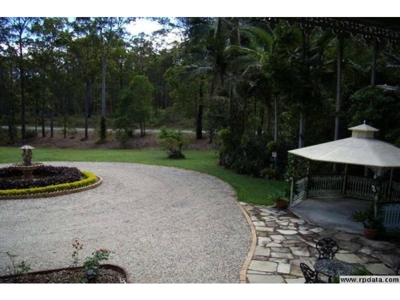 7 Johns Road, Mudgeeraba QLD 4213