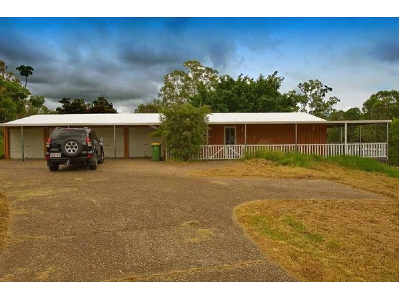 2 Venn st (Cnr Beaudesert Nerang Rd), Mount Nathan QLD 4211