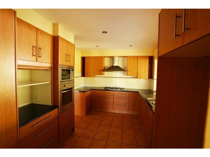 2 Venn st (Cnr Beaudesert Nerang Rd), Mount Nathan QLD 4211