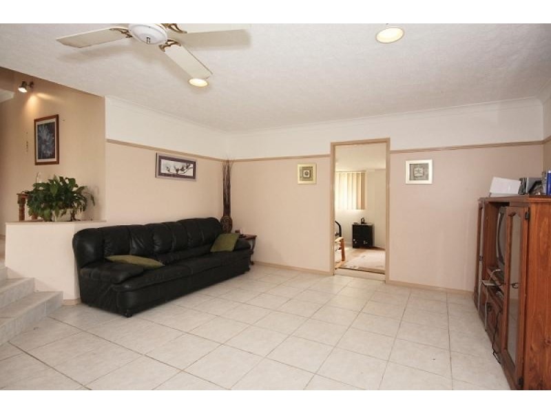 2 Mission Drive, Mudgeeraba QLD 4213