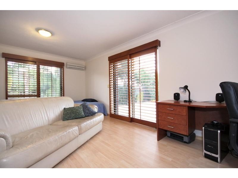 17 Grandview Tce, Tallai QLD 4213