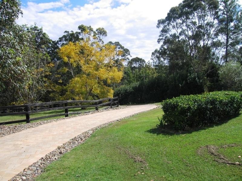 136 Tarata Road, Guanaba QLD 4210