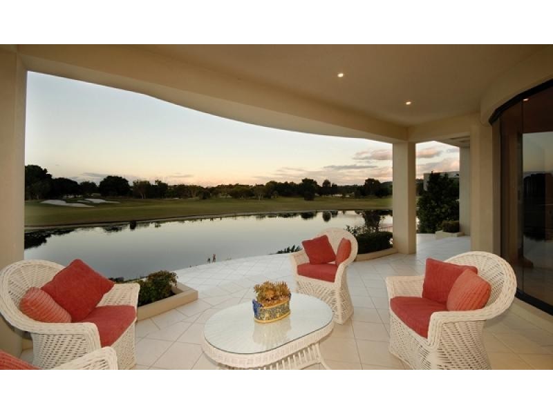 817 Legend Trail, THE GLADES, Robina QLD 4226