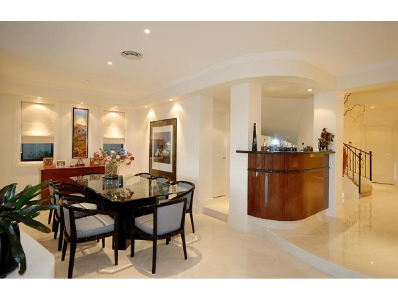 817 Legend Trail, THE GLADES, Robina QLD 4226