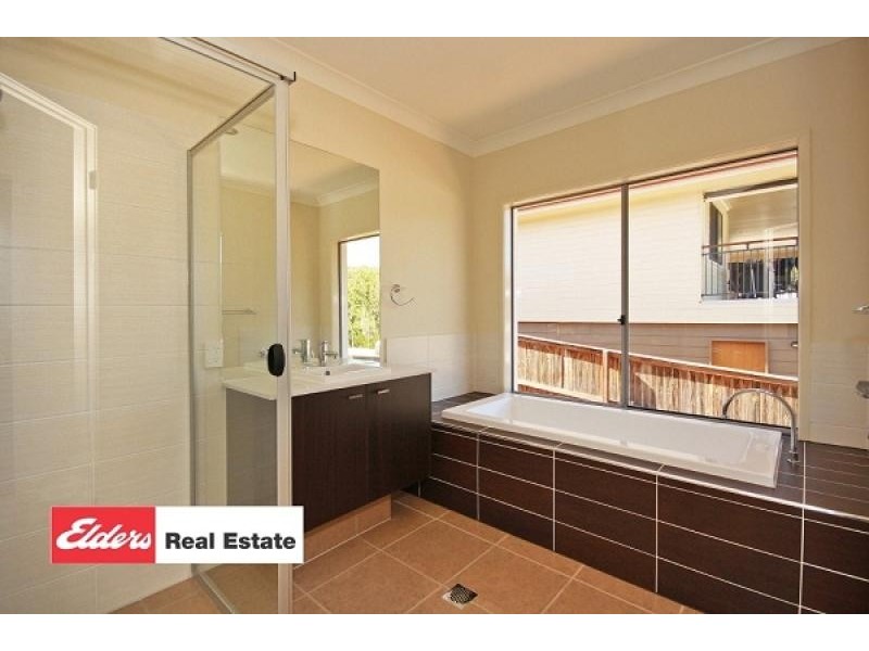 3 Marshall Grove, Mudgeeraba QLD 4213