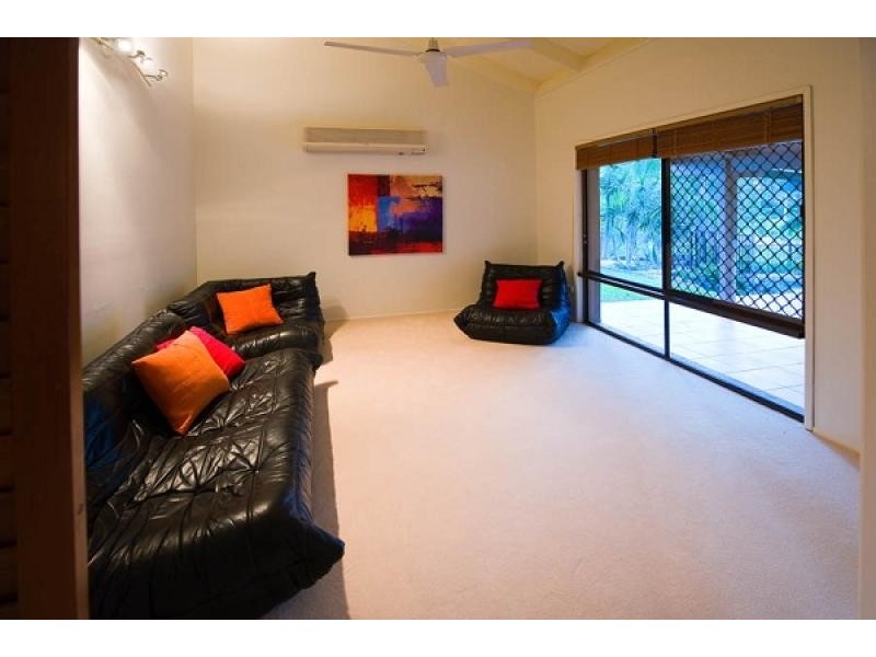 1 Baileys Road, Tallai QLD 4213