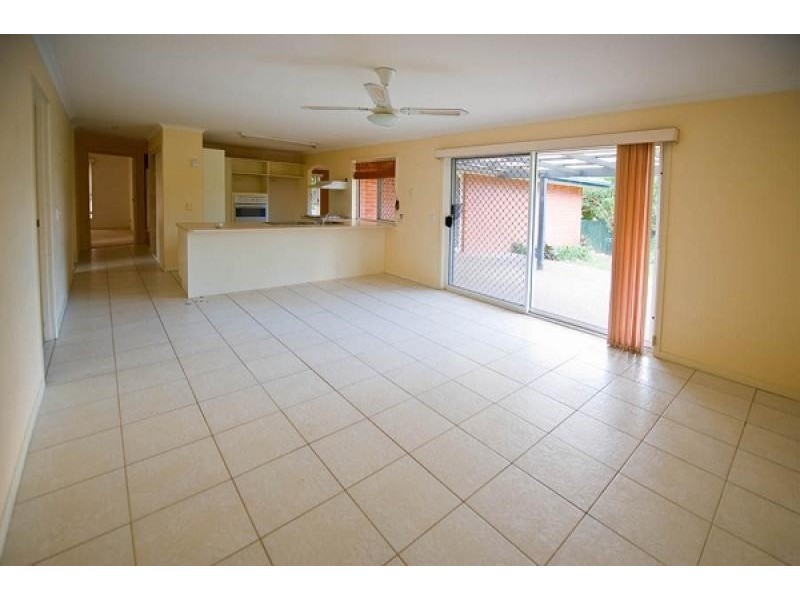 11 Strike Way, Mudgeeraba QLD 4213