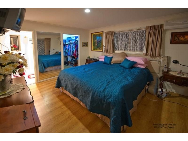 16 Lochinvar Court, Highland Park QLD 4211