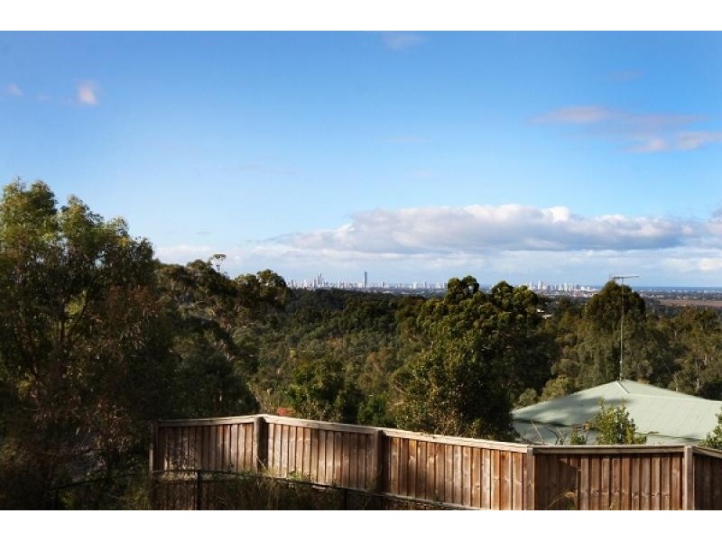 13 Seascape Ct, Tallai QLD 4213