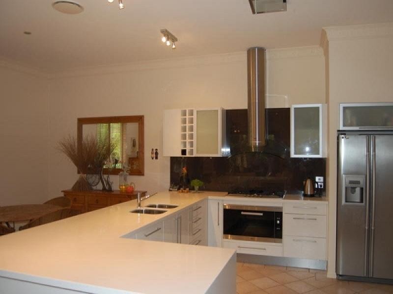 72 Lydford Close, Bonogin QLD 4213