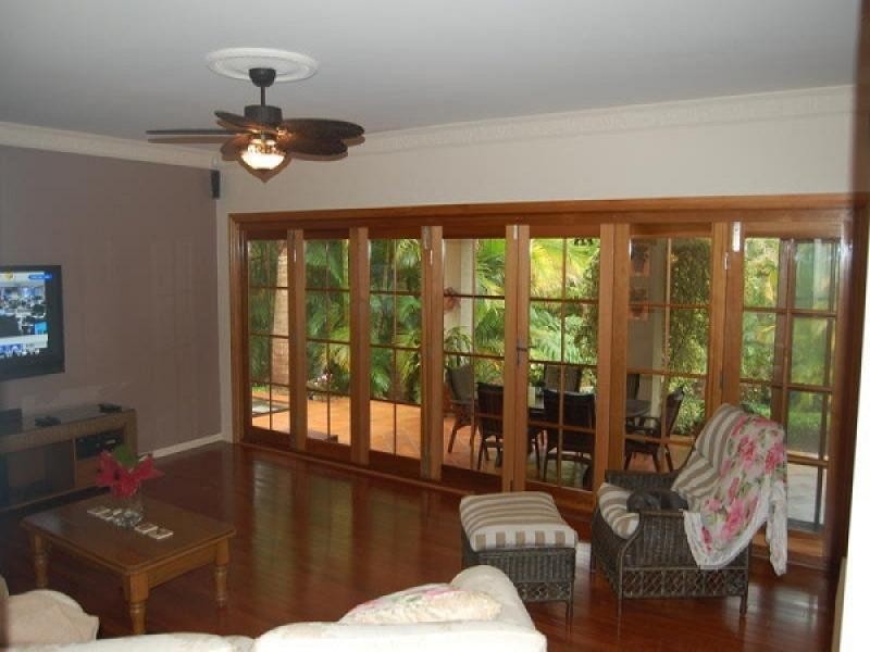 72 Lydford Close, Bonogin QLD 4213