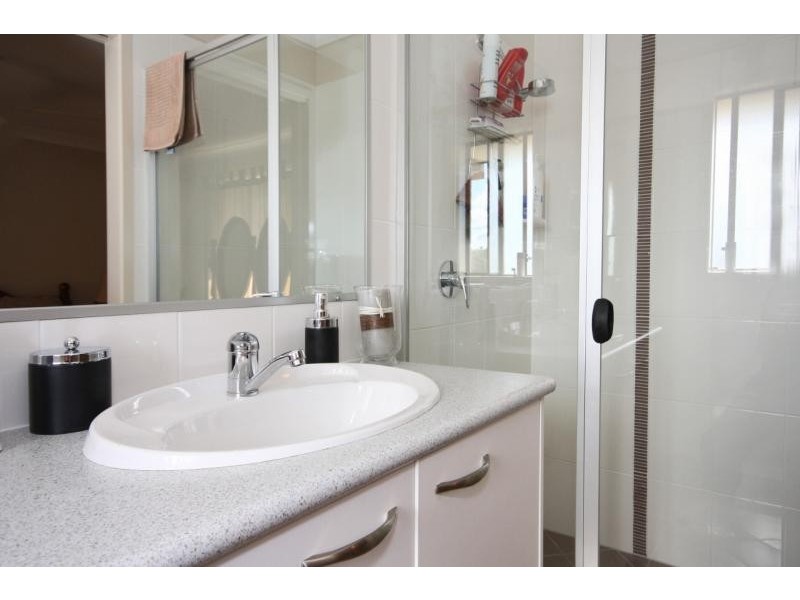 10 Glenny St, Mudgeeraba QLD 4213