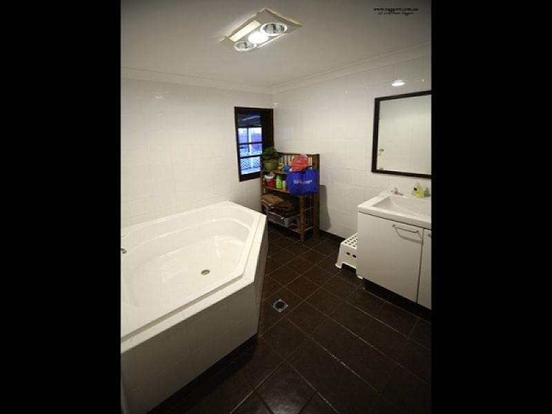 18 Constellation Crescent, Mudgeeraba QLD 4213