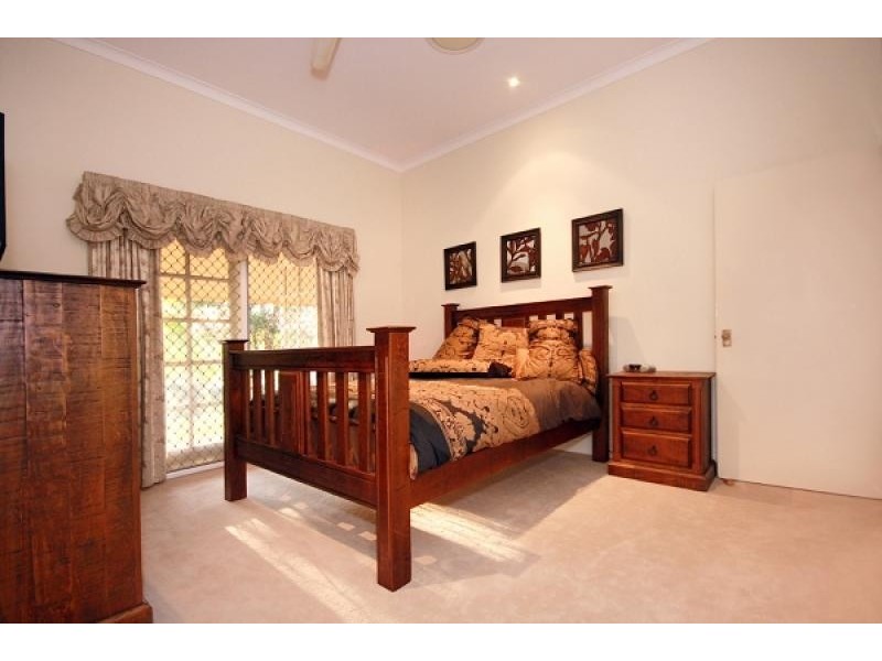 8 Narrabundah Street, Mudgeeraba QLD 4213