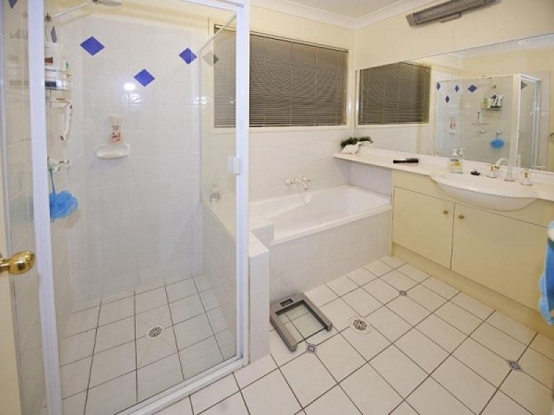 5 Altos Court, Mudgeeraba QLD 4213