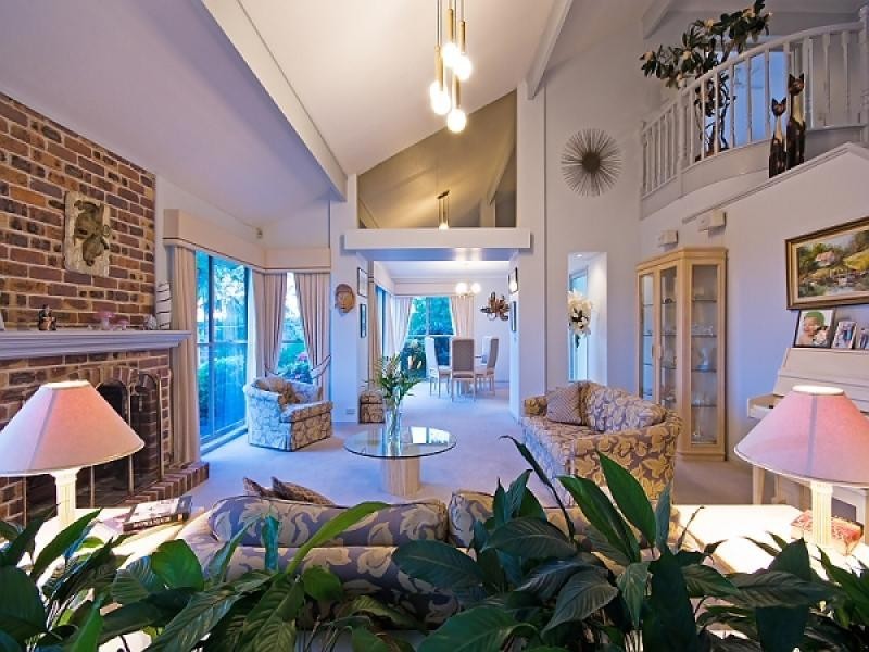 2 Duke Court, Tallai QLD 4213