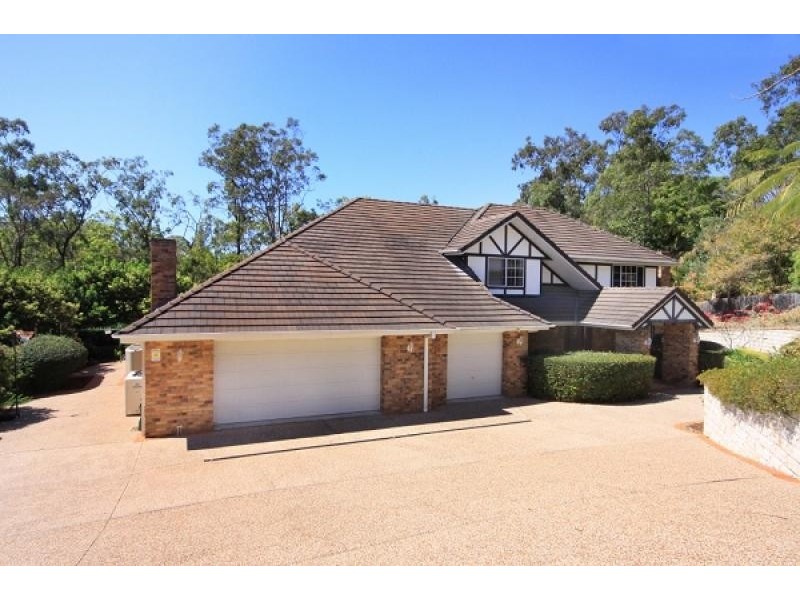 38 Walker Drive, Worongary QLD 4213