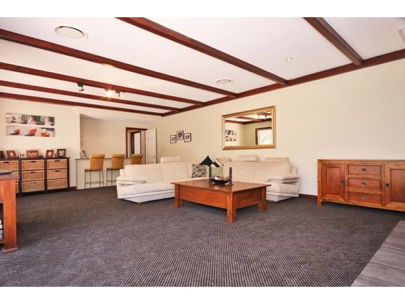 38 Walker Drive, Worongary QLD 4213
