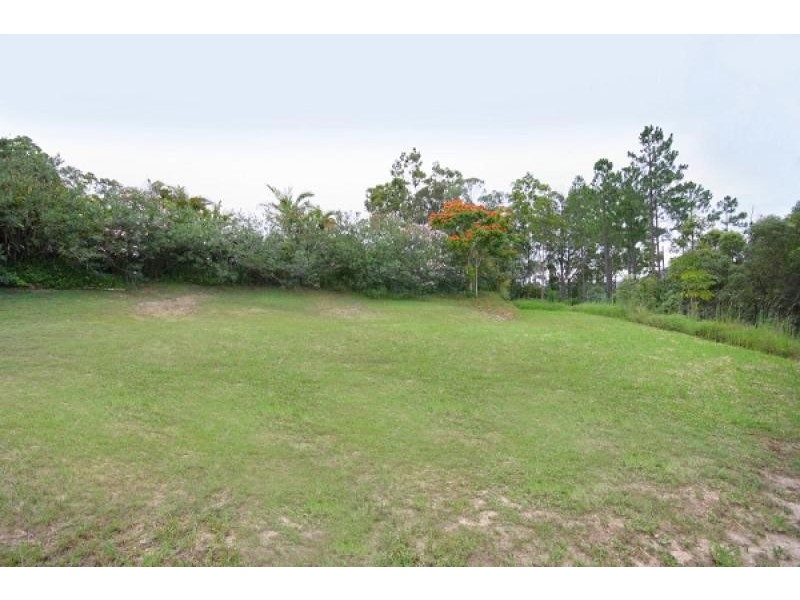 11 Tulipwood Dr, Bonogin QLD 4213