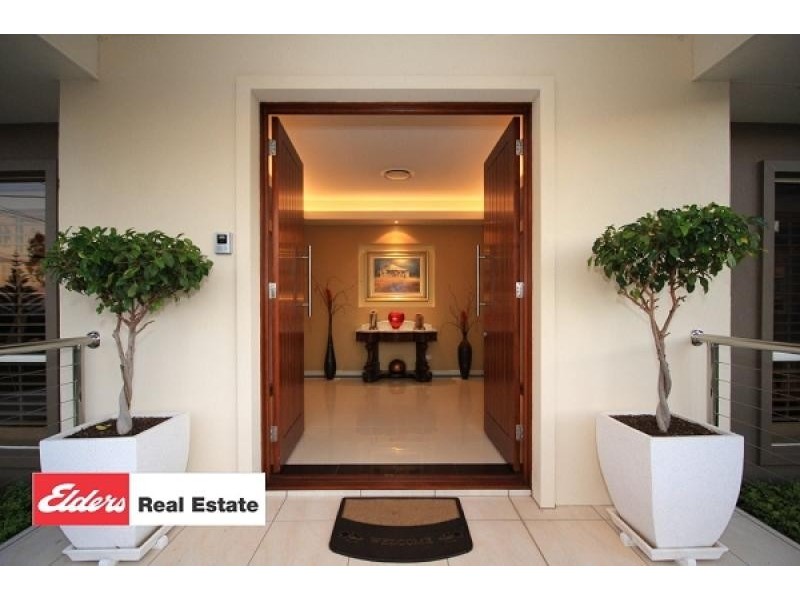 18 Grandview Terrace, Tallai QLD 4213