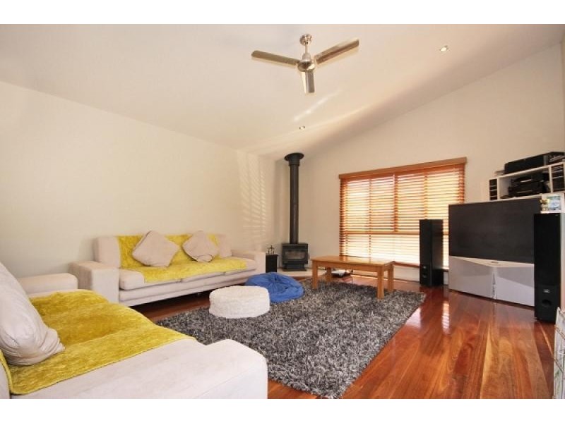 24 Boogaerdt Rise, Bonogin QLD 4213