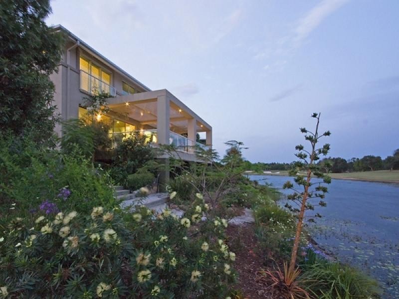 816 Legend Trail, Robina QLD 4226