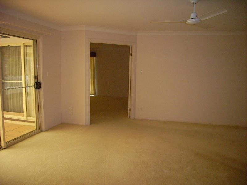 8 Exbridge Street, Mudgeeraba QLD 4213