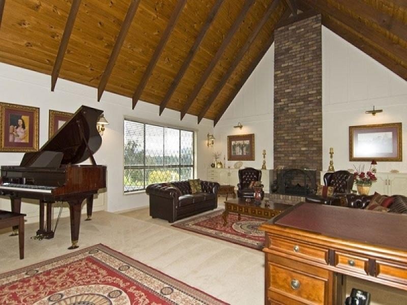 7 Grosvenor Court, Worongary QLD 4213