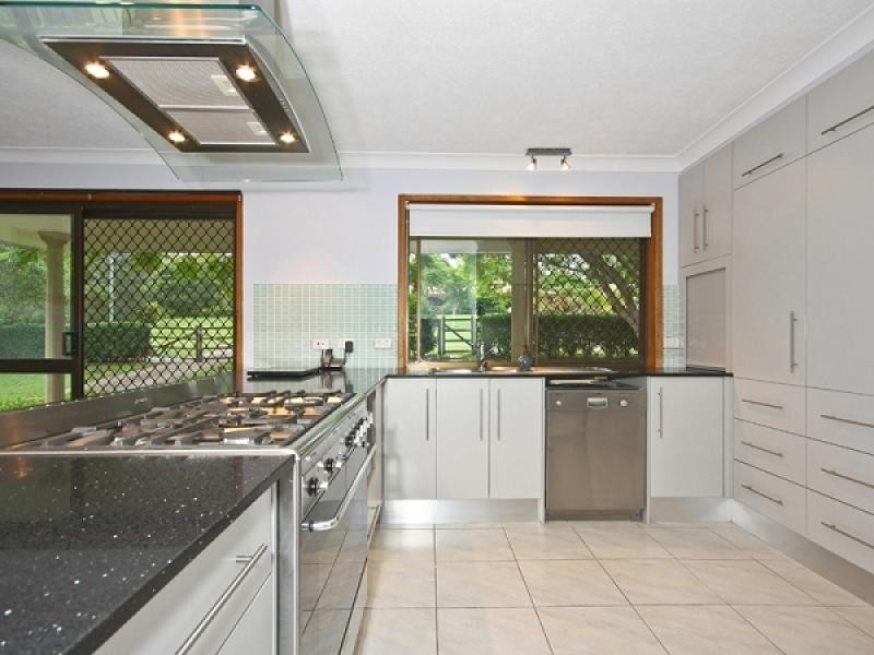 13 Palomino Dr, Mudgeeraba QLD 4213