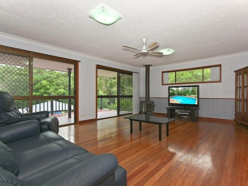 13 Palomino Dr, Mudgeeraba QLD 4213