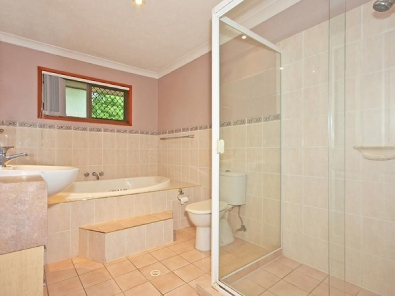 13 Palomino Dr, Mudgeeraba QLD 4213