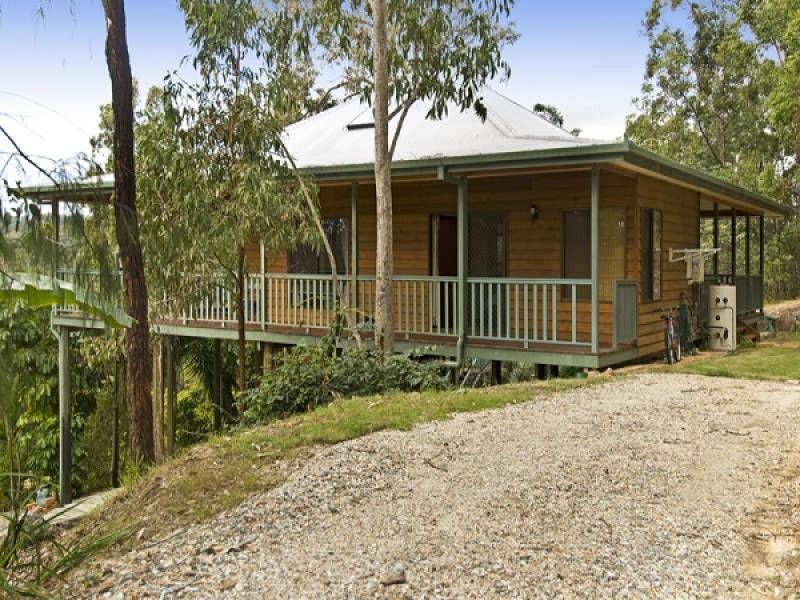 9 Windemere Dr, Bonogin QLD 4213