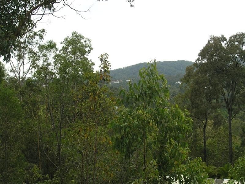 9 Windemere Dr, Bonogin QLD 4213