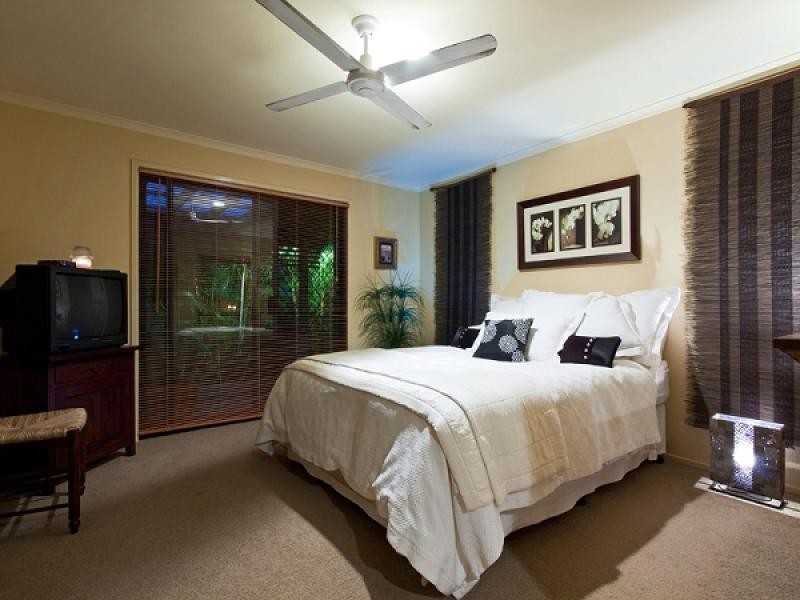 69 Valleyview Court, Bonogin QLD 4213