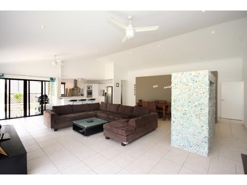 9 Asperia Street, Reedy Creek QLD 4227