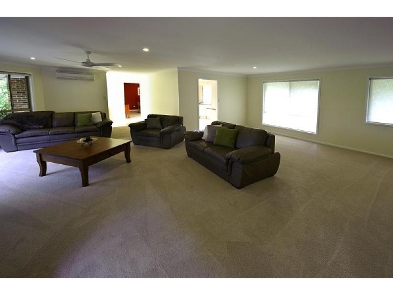 15 Ebeling Court, Worongary QLD 4213