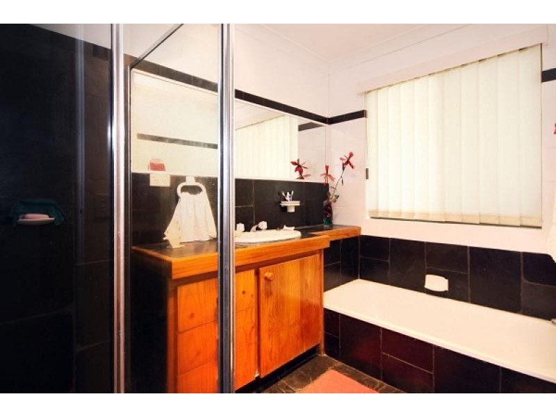 10 Rouse Street, Worongary QLD 4213